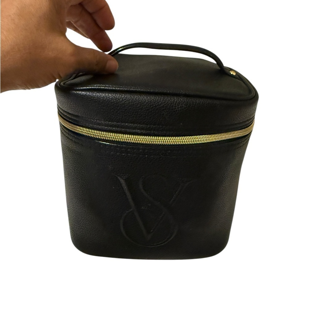 Victoria's Secret Black Cosmetic Bag - Picture 9 of 13